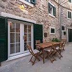 Prázdninový dům Stone House Dida Toni Tribunj *