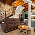 Semesterbostad Stone House Dida Toni Tribunj Tribalj
