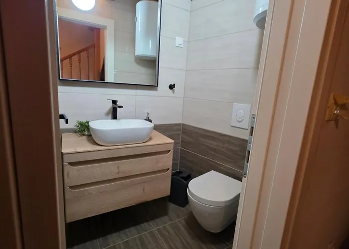 Stone House Dida Toni For 8 People بيت للعطل *