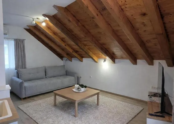 بيت للعطل Stone House Dida Toni For 8 People