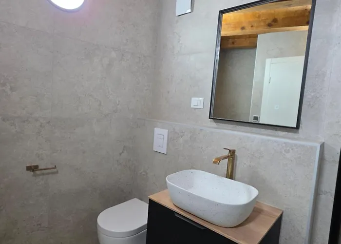 Stone House Dida Toni For 8 People بيت للعطل