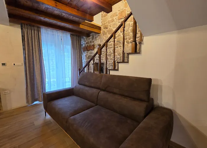 度假居 Stone House Dida Toni For 8 People *