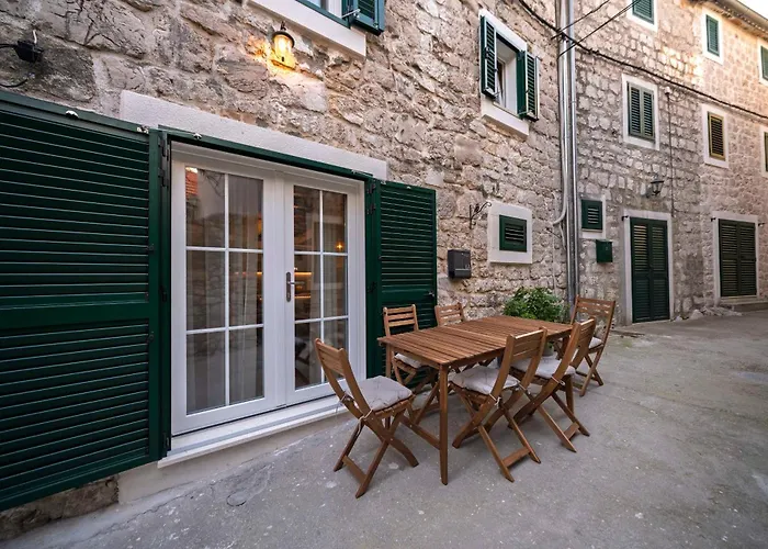 Holiday home Stone House Dida Toni Tribunj *